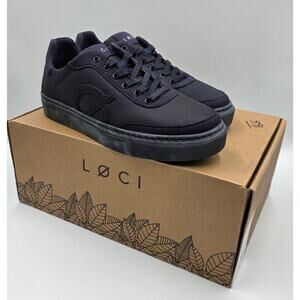 Loci Eight Low Top Sneakers in Navy Size 38/W7